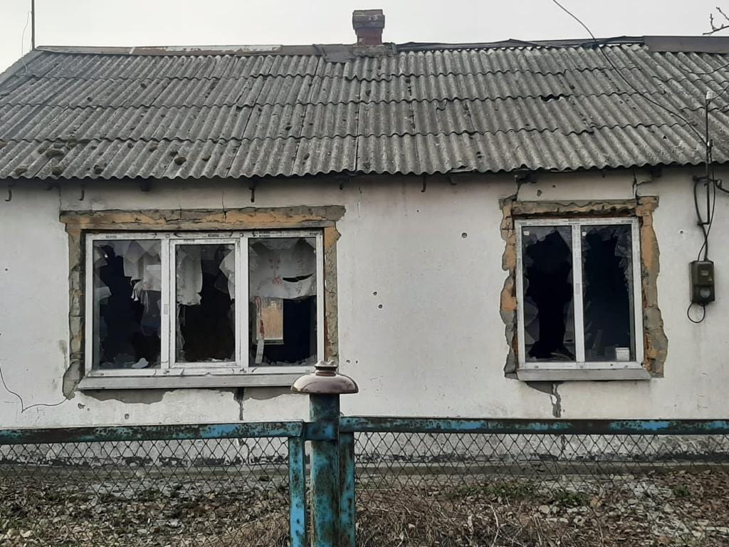 4 жители области погибли и столько же получили ранения: за сутки россияне обстреляли 32 города и села Донетчины 8