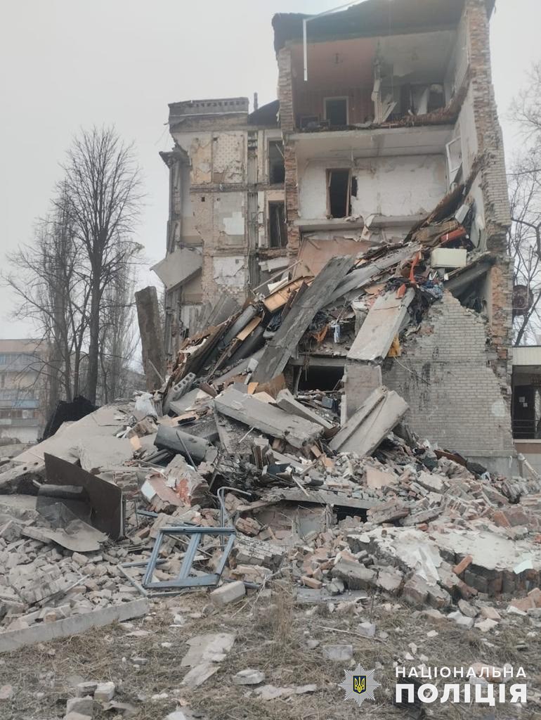 Загинули двоє цивільних: минулої доби окупанти 37 разів гатили по Донеччині (зведення) 1