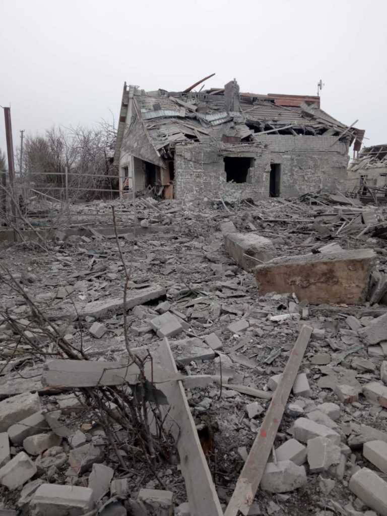 Сутки в Донецкой области: оккупанты убили двух гражданских, под огнем — дома и инфраструктура (сводка)