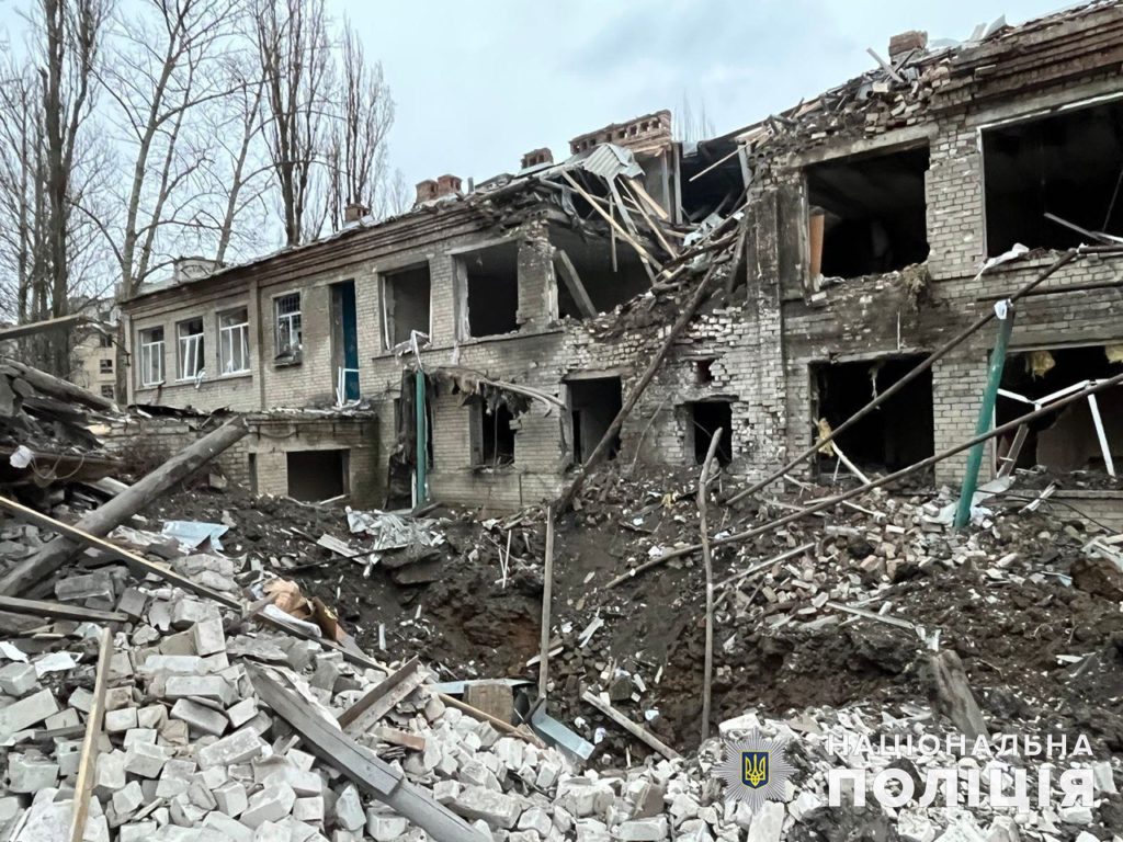 По Донетчине россияне били запрещенными боеприпасами: как много пострадавших и повреждений за 29 марта (ФОТО, СВОДКА)