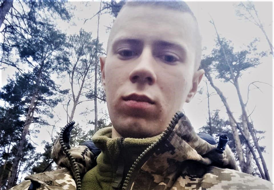 Вшануймо пам’ять 19-річного захисника Романа Корчемного з-під Тернополя, який загинув у боях на Донеччині (ФОТО)
