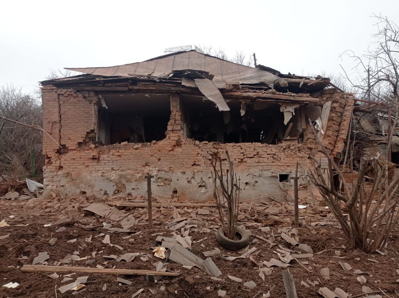 Окупанти вгатили по 11 містах і селах Донеччини, від обстрілу з “Урагану” загинув місцевий (ЗВЕДЕННЯ, ФОТО) 2