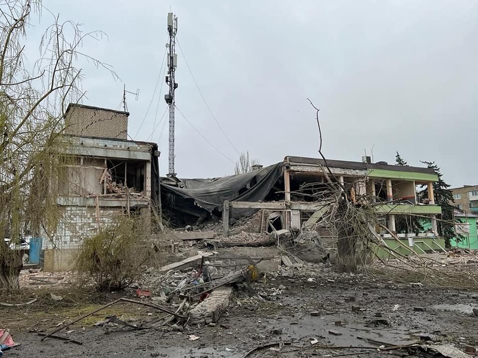 Від обстрілів загинули четверо мешканців Донеччини: за добу окупанти накрили вогнем 37 міст і сіл області 6