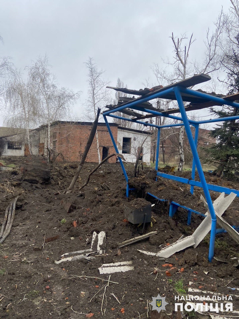 От обстрелов погибли четверо жителей Донетчины: за сутки оккупанты накрыли огнем 37 городов и сел области 9