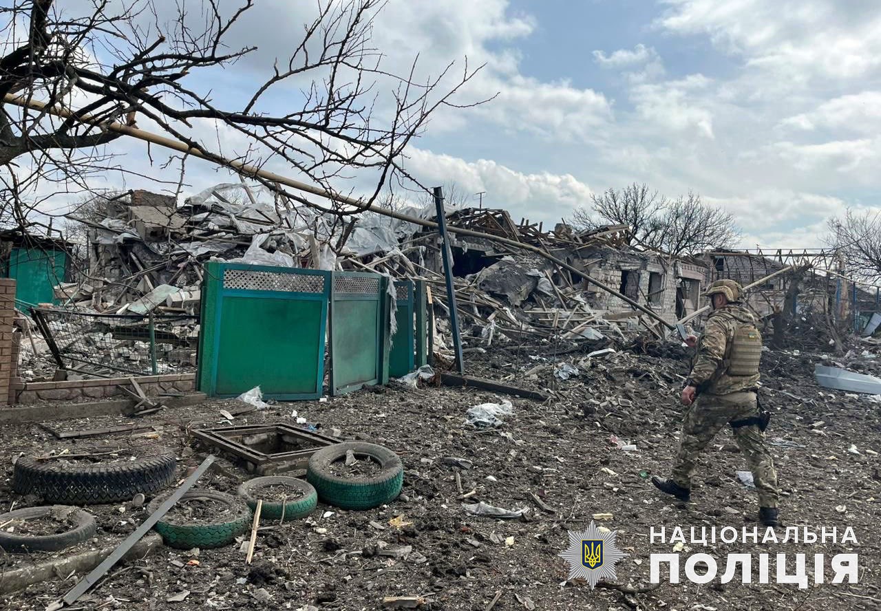 Чотирьох жителів Донеччини окупанти вбили за добу: під вогнем з артилерії були 38 міст і сіл області (фото, зведення) 5