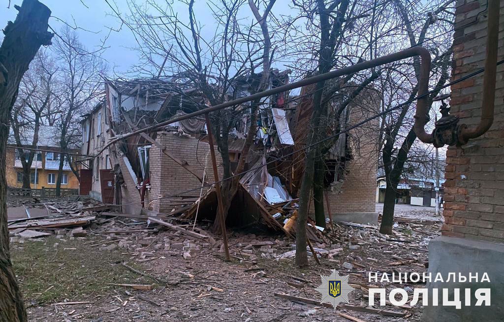 Чотирьох жителів Донеччини окупанти вбили за добу: під вогнем з артилерії були 38 міст і сіл області (фото, зведення) 7