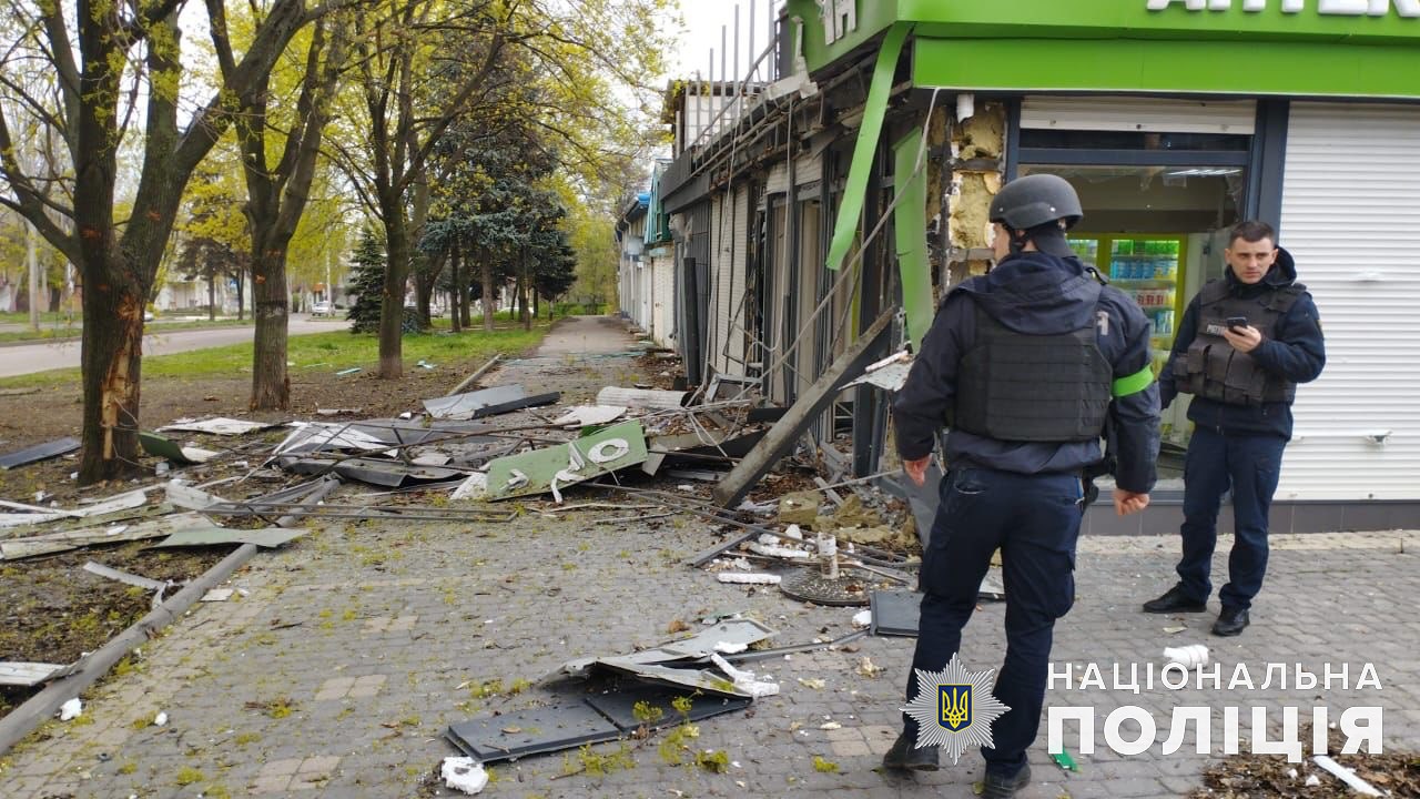 Ранены четверо гражданских: за сутки оккупанты 17 раз били по Донетчине (СВОДКА, ФОТО) 5
