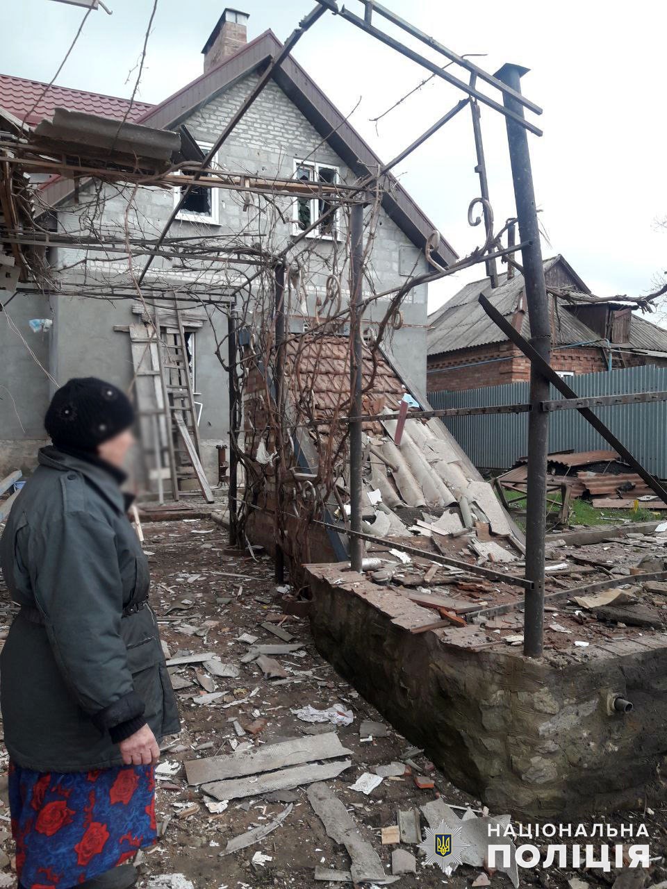 Понад пів сотні руйнувань та четверо поранених: за день поліцейські зафіксували 18 атак росіян по Донеччині (ФОТО) 1