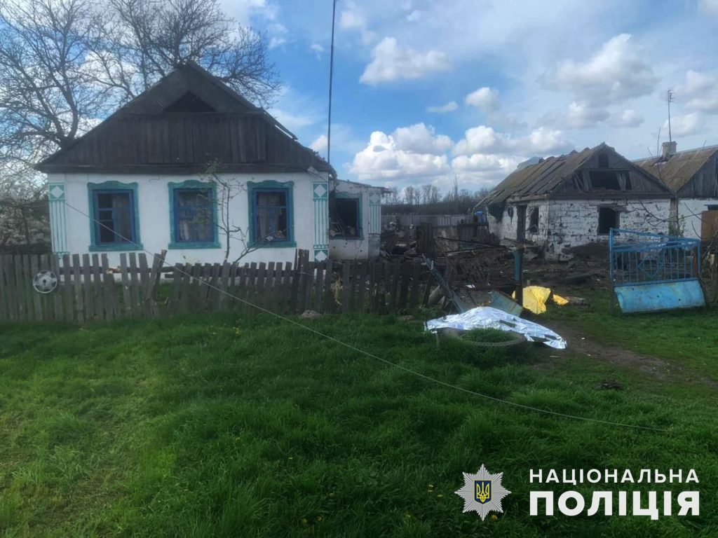 Сутки на Донетчине: оккупанты убили двух человек и разрушили две школы и 39 домов (ФОТО, СВОДКА)