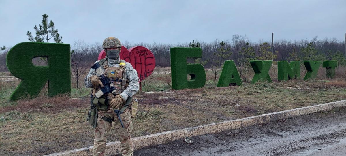 Изображение к публикацииСитуация в Бахмуте 3 апреля: россияне штурмуют город несмотря на высокие потери, ВСУ отразили более 20 их атак