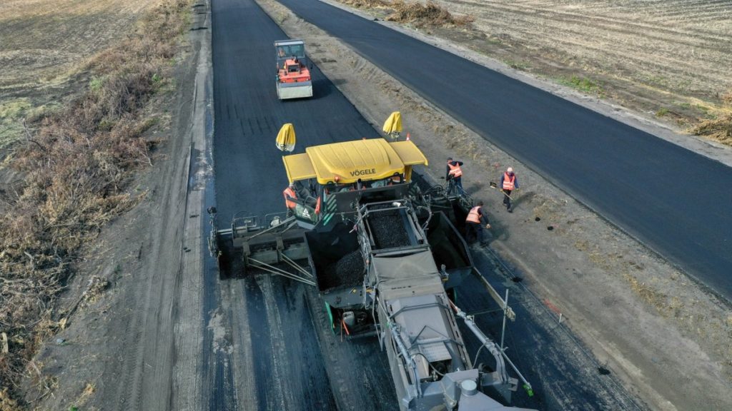 8,7 млн на проекты ремонтов: в Донецкой области вернулись к планам реконструкций дорог, которые перенесли из-за войны
