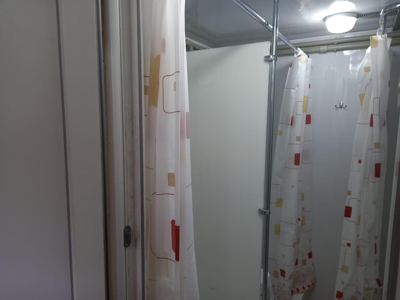 В Святогорске появился уличный санитарный комплекс — в нем есть душ, туалет и стиральные машины (ФОТО) 2