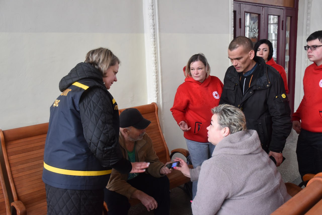 На Житомирщину прибув перший евакуаційний рейс з мешканцями Донеччини (ФОТО) 2