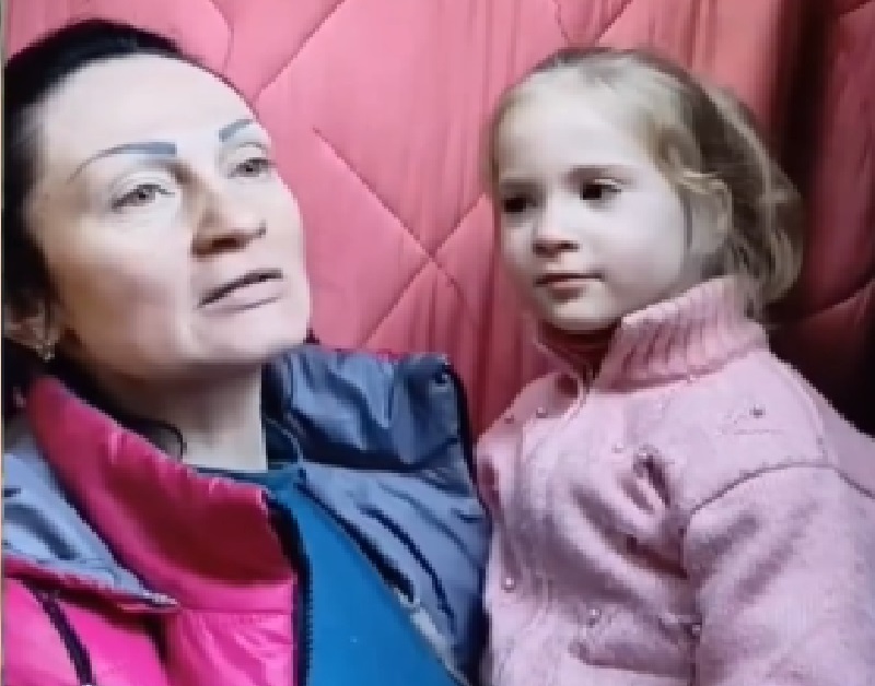 Бахмутянку, яка декілька місяців ховала від евакуації маленьку доньку, ймовірно примусово вивезли у т.з. “ДНР”