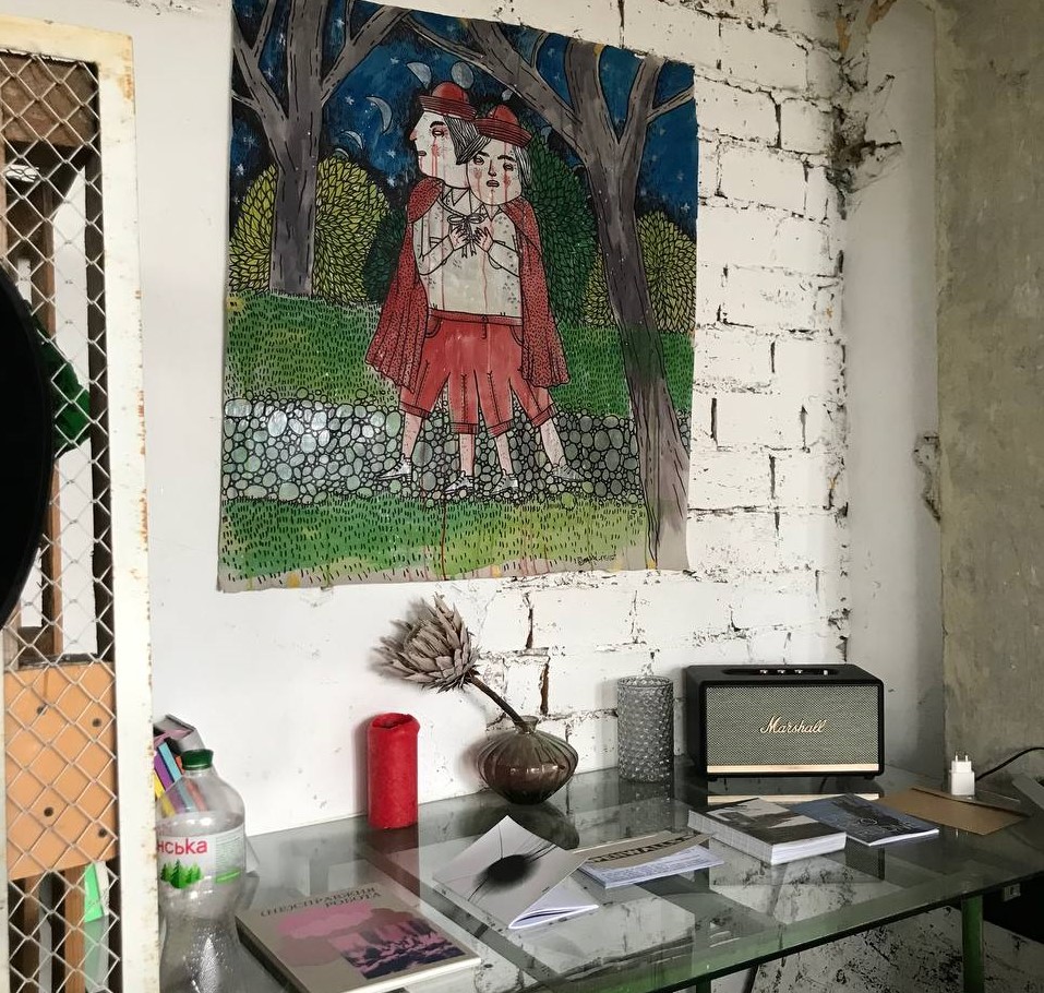 Бахмутская художница рассказывает миру о войне в Украине через картины: где уже видели ее работы и о чем они 11