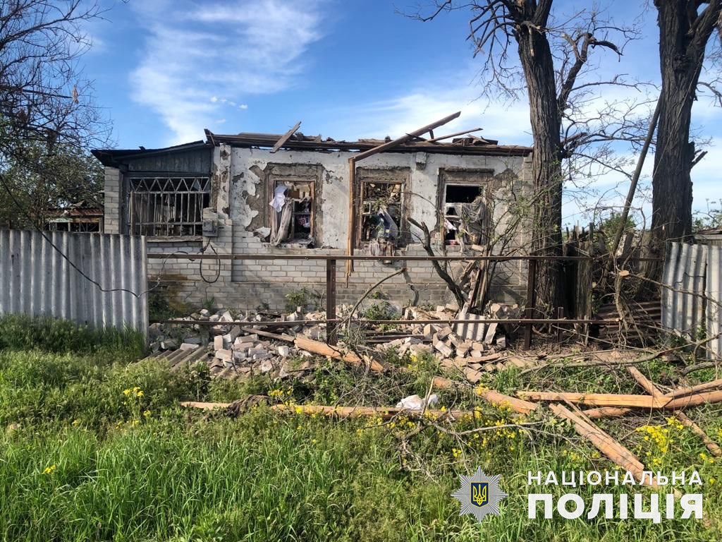 Загинули двоє людей: минулого дня окупанти обстріляли 21 населений пункт Донеччини