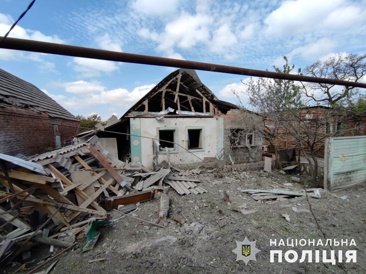Сутки в Донецкой области: россияне ранили пятерых гражданских, повредили более 30 домов и дом престарелых (ФОТО) 6