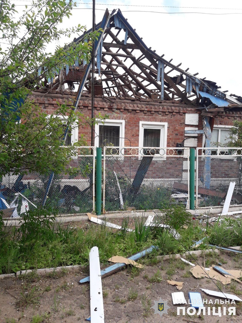 Сутки в Донецкой области: россияне ранили пятерых гражданских, повредили более 30 домов и дом престарелых (ФОТО) 1