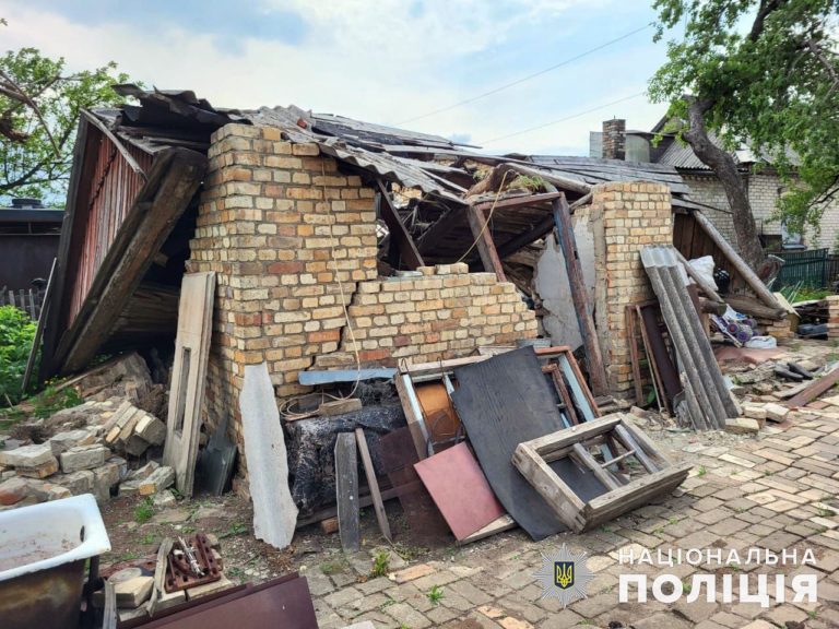 Росіяни гатили по Донеччині з авіації й вбили двох цивільних: як минула доба (ЗВЕДЕННЯ)