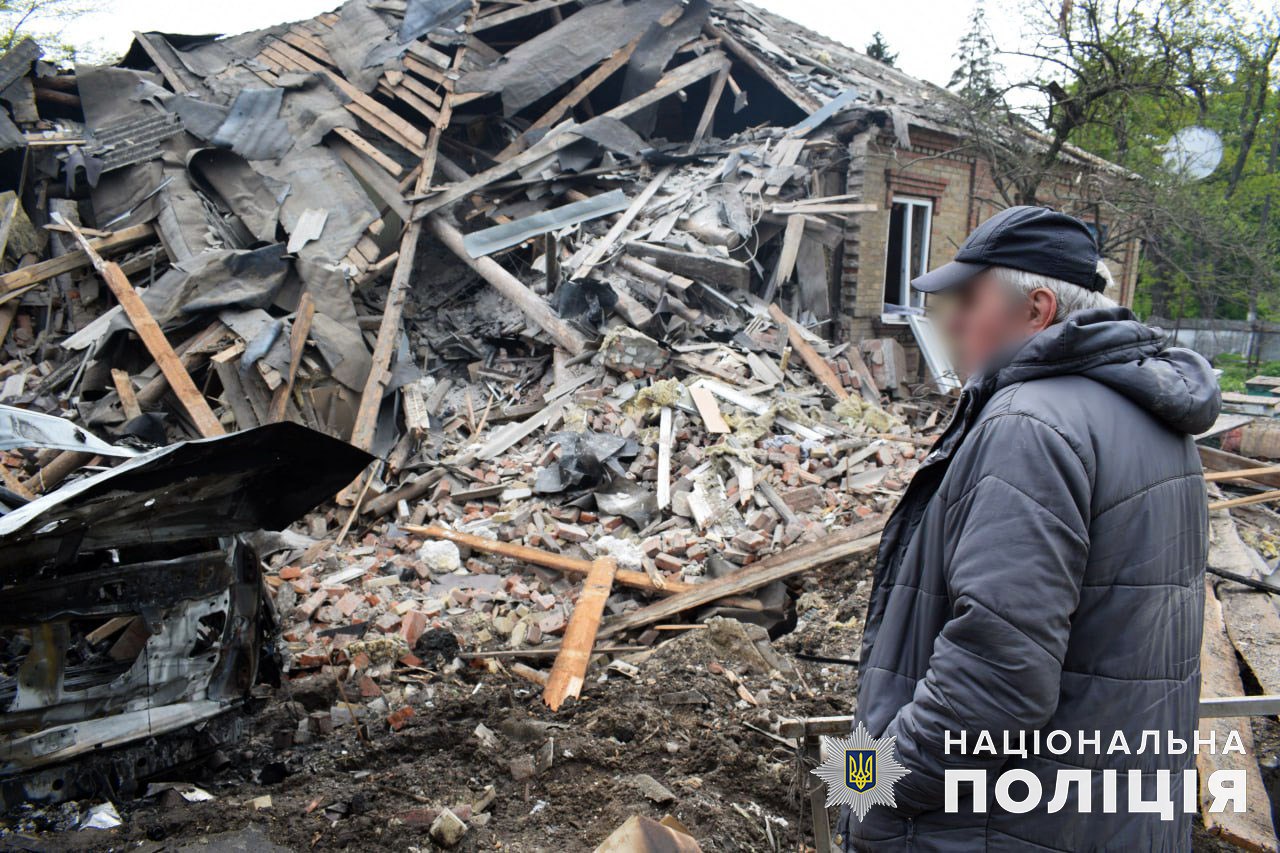 Утром россияне ракетами обстреляли Славянск, местная женщина получила смертельные ранения (ФОТО) 1