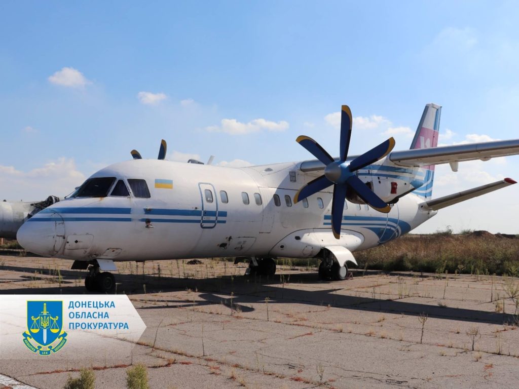 Правоохоронці арештували літак за 20 млн грн: його власник ймовірно збирався створити авіакомпанію в окупованому Маріуполі