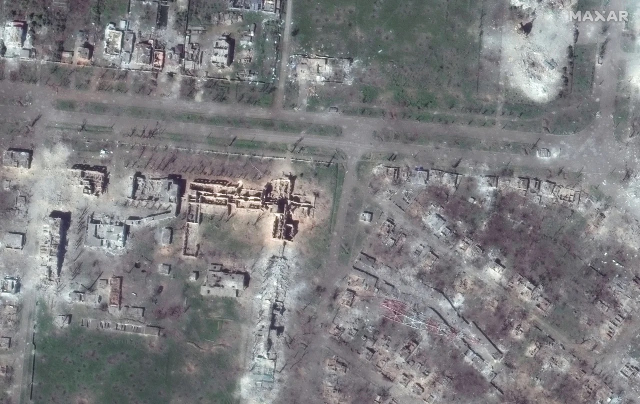 Выжженные парки и разрушенные целые районы: как выглядит Бахмут из космоса в мае 2023-го (ФОТО) 6