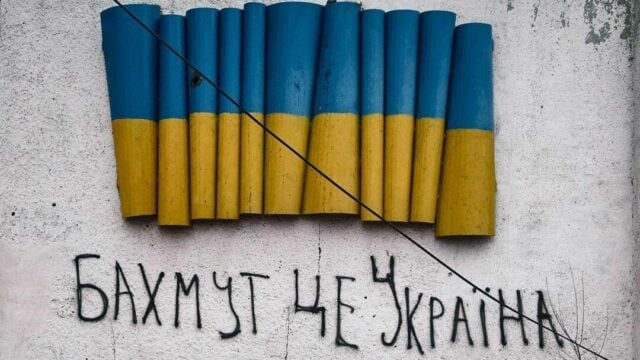 Зеленский якобы подтвердил, что Украина не контролирует Бахмут, в пресс-службе президента это отрицают (ОБНОВЛЕНО)