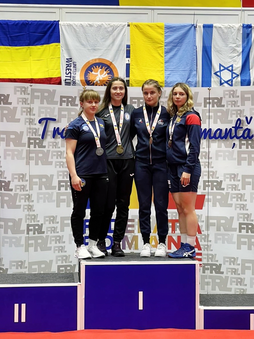 Спортсменка из Бахмута завоевала “серебро” на международных соревнованиях в Румынии (ФОТО) 2