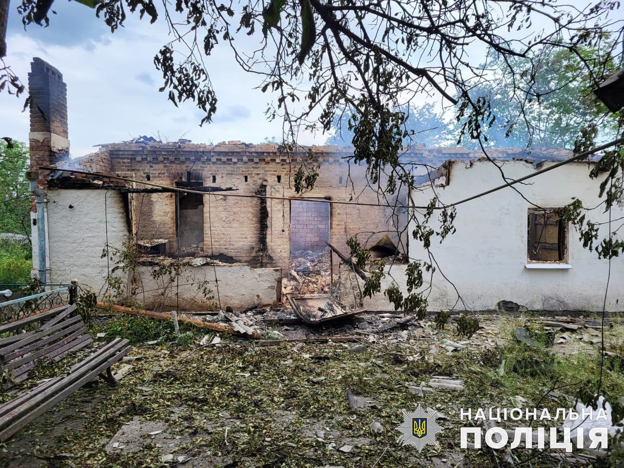 Загинули двоє, ще дванадцять — поранені: за добу від обстрілів росіян постраждав 31 населений пункт Донеччини (зведення) 3