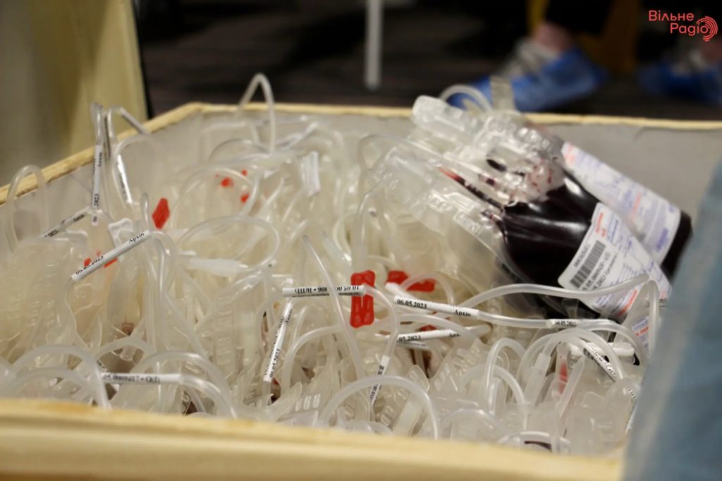 Всемирный день донорства: что с Бахмутским центром крови и почему важно сдавать кровь