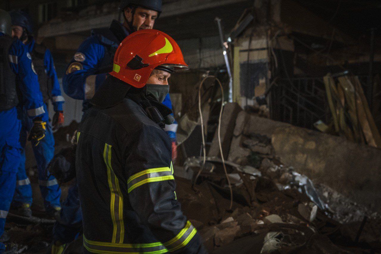 Обстрел Краматорска: известно уже о десяти погибших и 60 раненых, из-под завалов спасли 7 человек (ОБНОВЛЕНО, ФОТО, ВИДЕО) 7