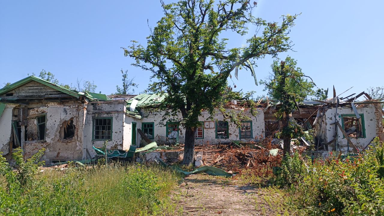 зруйнована садиба-музей Немировича-Данченка в Донецькій області