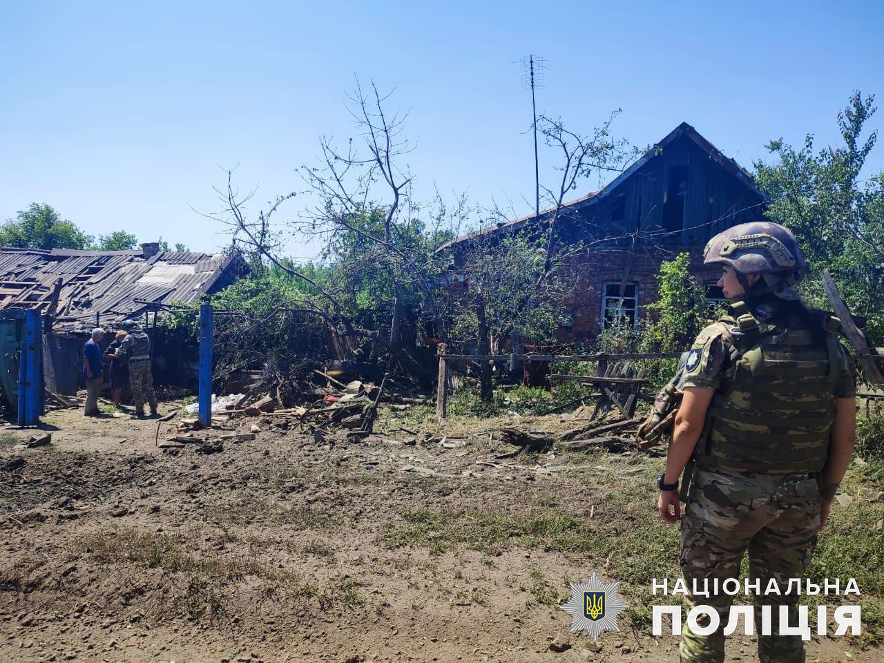 Разрушенное жилье в Донецкой области после обстрела 3 июля