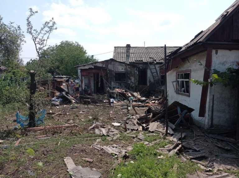 Десятеро постраждалих за добу: які наслідки щільних російських обстрілів на Донеччині (ОНОВЛЕНО, ФОТО, ЗВЕДЕННЯ)