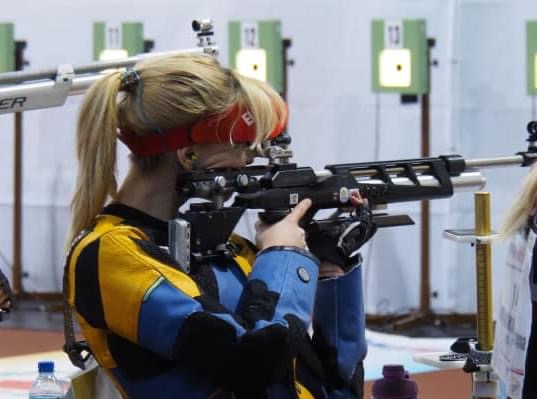 Спортсменка з Донеччини здобула три медалі на чемпіонаті України з кульової стрільби (ФОТО)