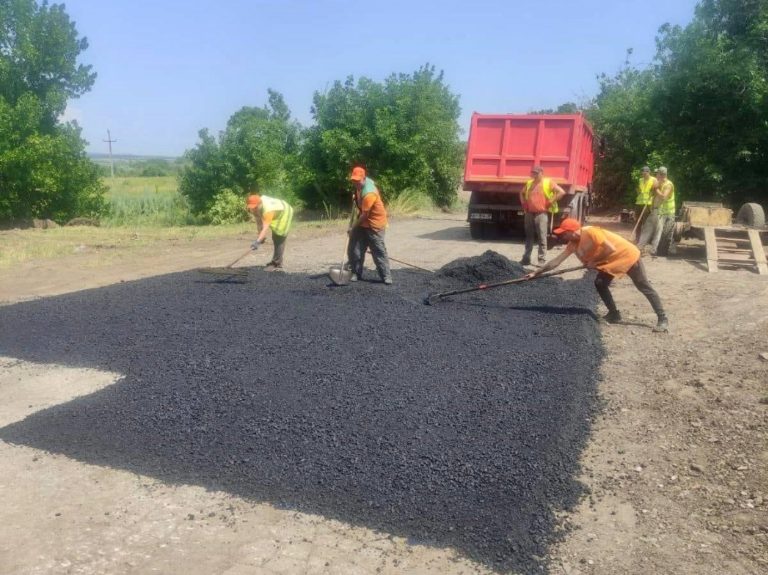 У прифронтовому Торецьку відремонтують дороги майже за 10 мільйонів гривень