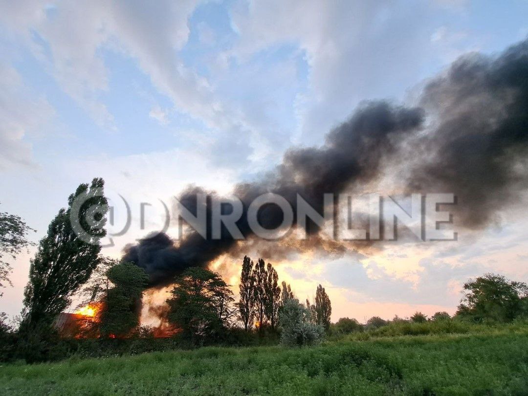 Пожар на нефтебазе Шахтерск утром 28 июля