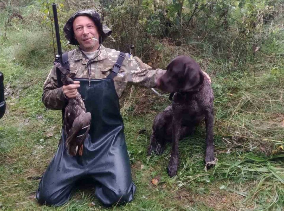Геннадий Лех с верным псом на охоте