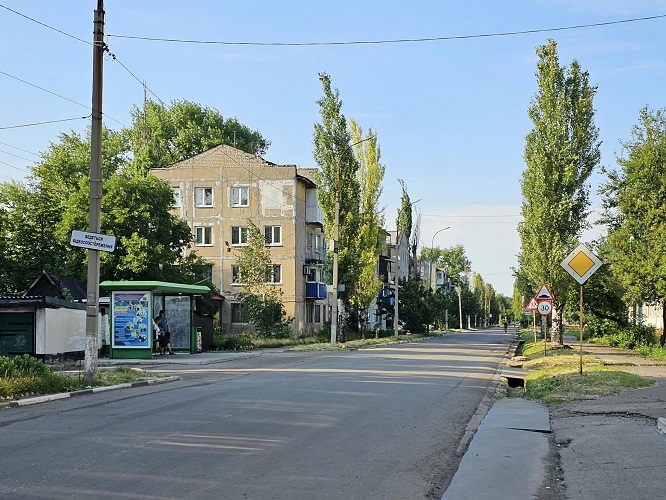 вулиця у Новогродівці