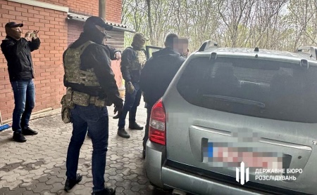 Військовий на Донеччині, який вірогідно хотів продати автівку від волонтерів, отримав статус обвинуваченого — ДБР (ФОТО)