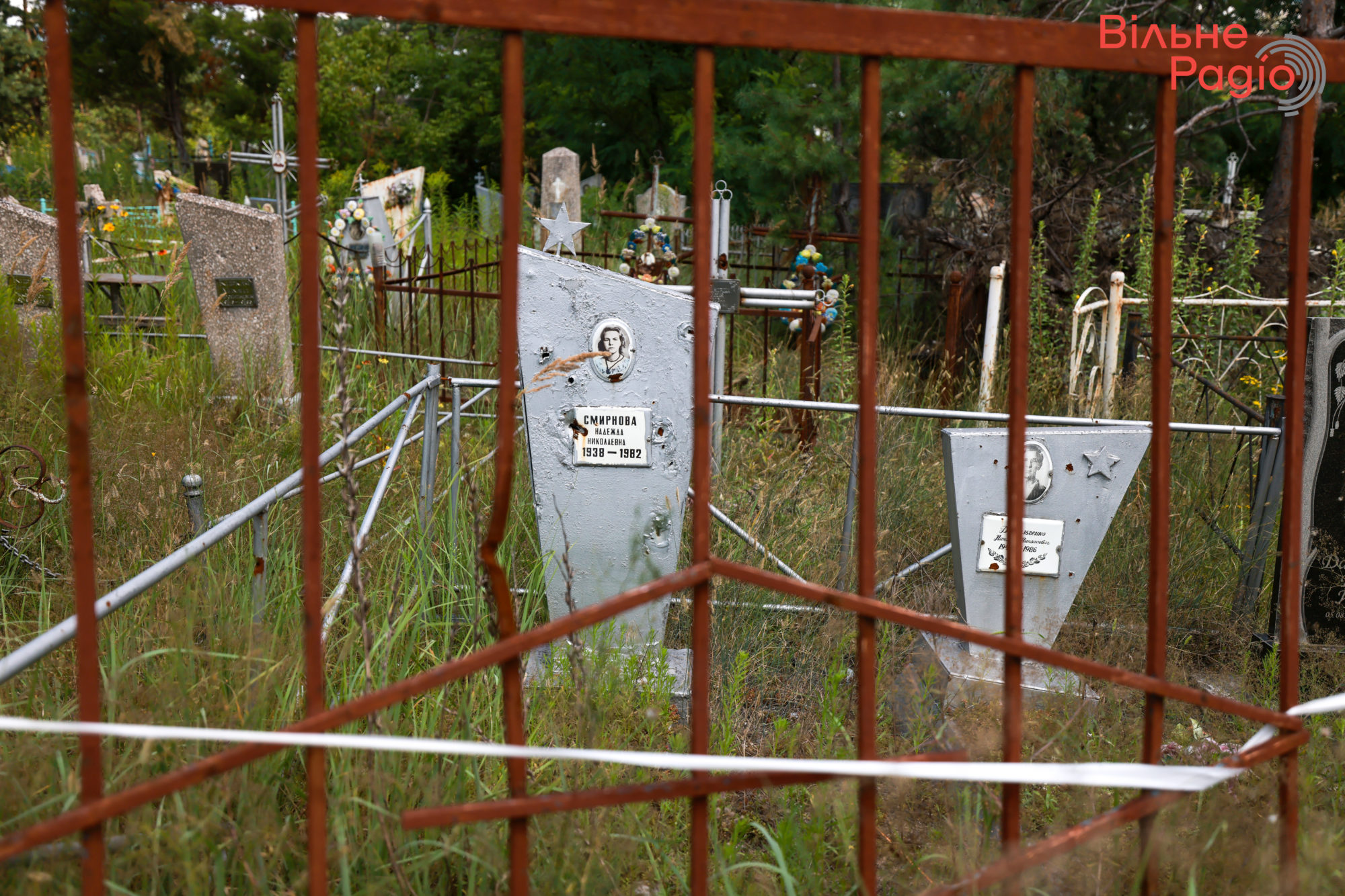 ворота кладовища у Святогірську