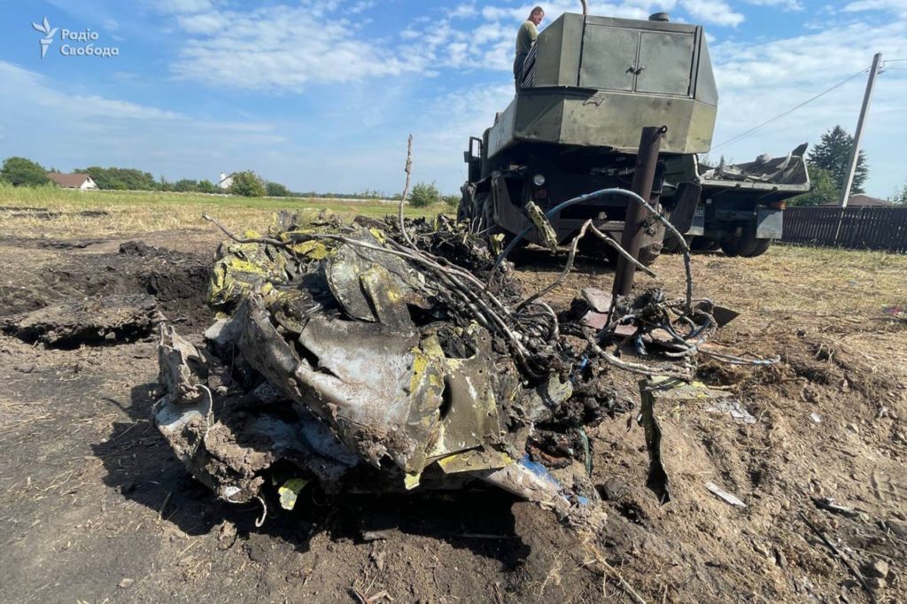 На Житомирщині зіткнулися два навчально-бойові літаки, загинули троє пілотів (ФОТО, ВІДЕО)