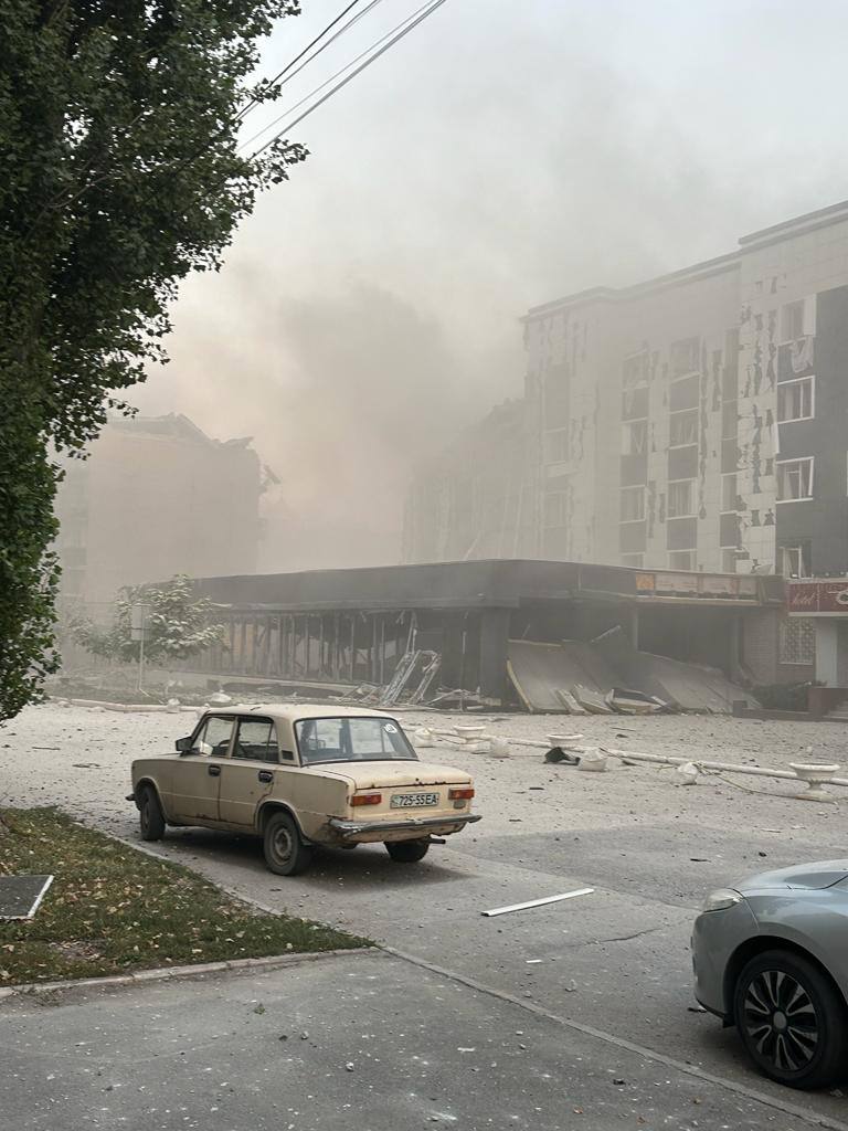 Оккупанты обстреляли Покровск: попали в многоэтажку, есть по меньшей мере один погибший (ФОТО, ВИДЕО, ОБНОВЛЕНО) 2