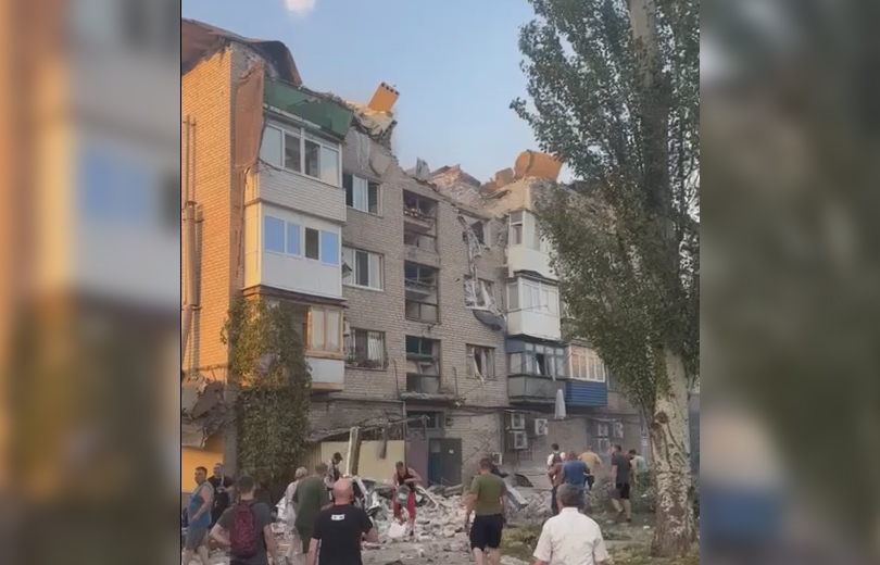 Оккупанты обстреляли Покровск: попали в многоэтажку, есть по меньшей мере один погибший (ФОТО, ВИДЕО, ОБНОВЛЕНО)