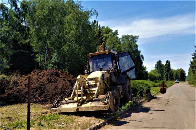 “Мережі повністю виробили свій ресурс”: в окупованому Світлодарську зношений водогін прориває кілька разів на тиждень (ФОТО)