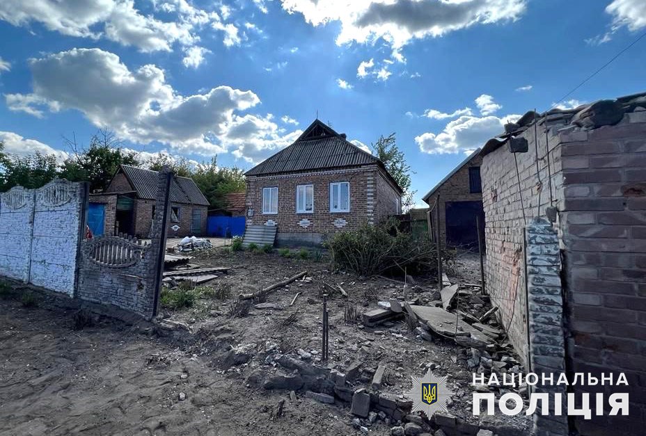Доба на Донеччині: росіяни атакували 14 населених пунктів та поранили шістьох людей (зведення, фото) 6