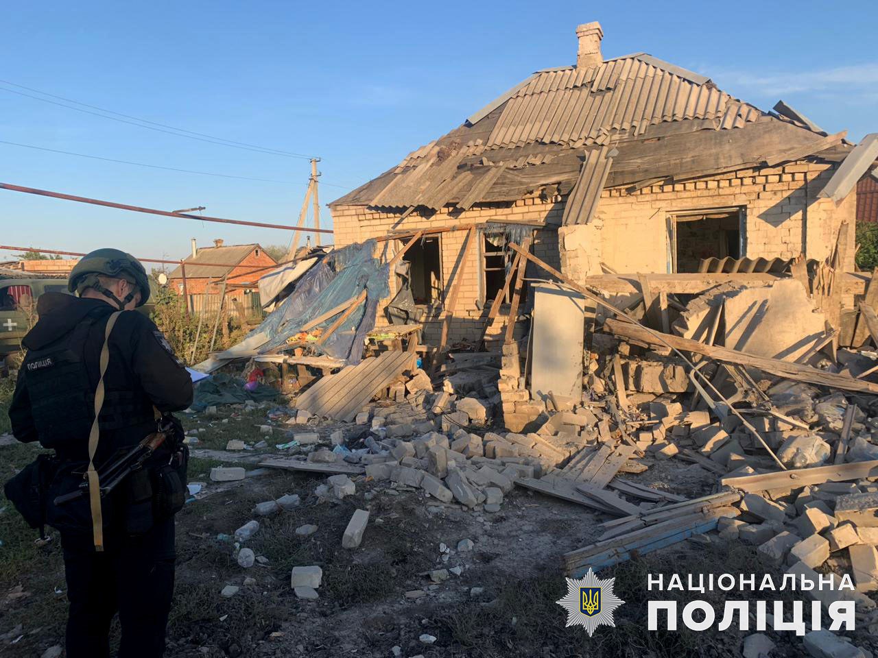 Российские снаряды убили пятерых гражданских и повредили более 20 домов: как прошли сутки на Донетчине (ФОТО, СВОДКА) 7