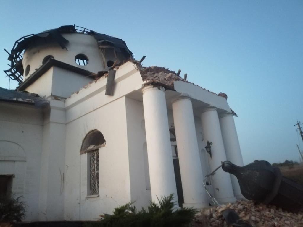 Окупанти обстріляли храм Московського патріархату у селі Олександро-Шультине