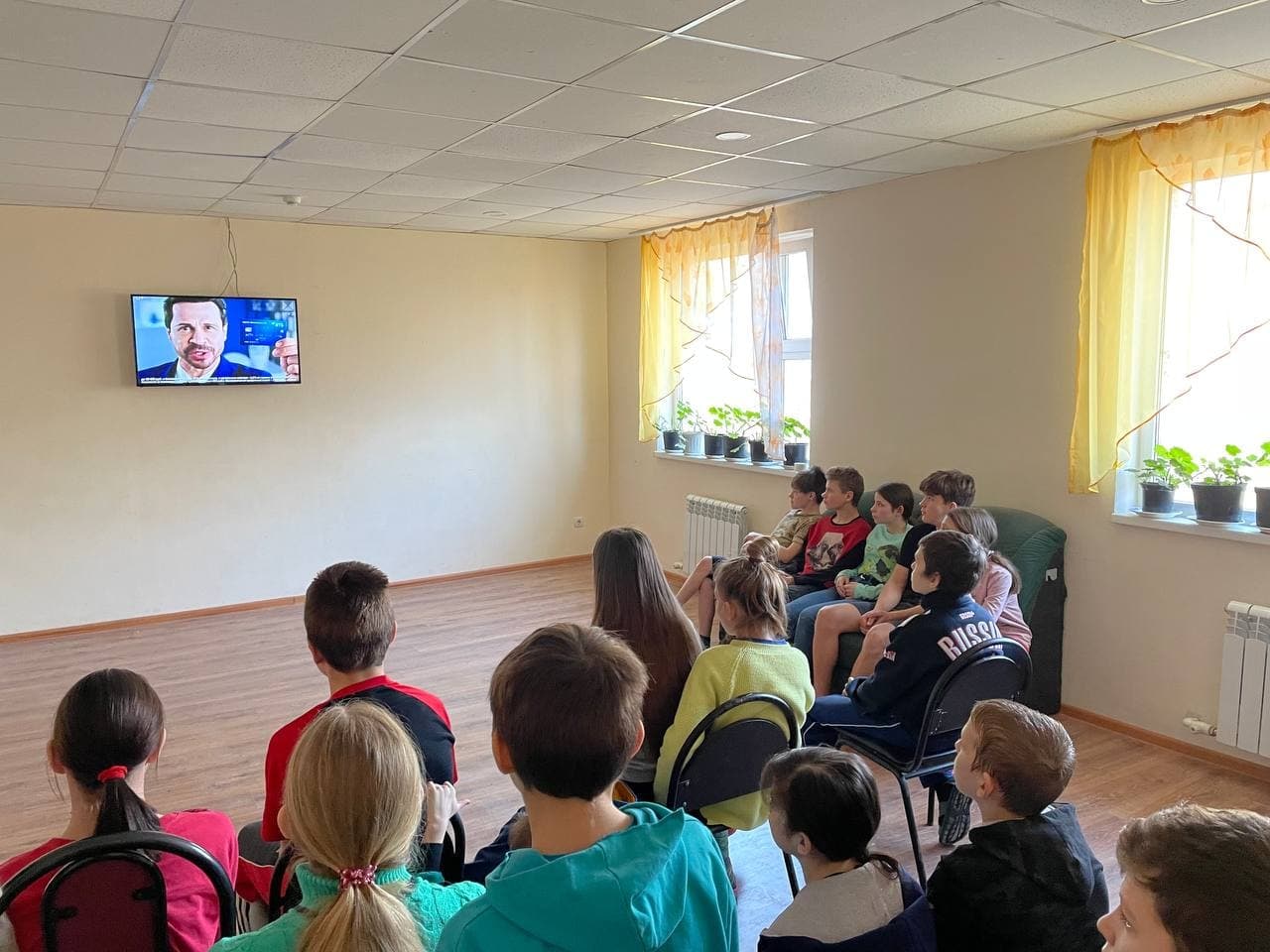 На чужой земле: скольких украинских детей россияне могли депортировать и как их возвращают домой 3