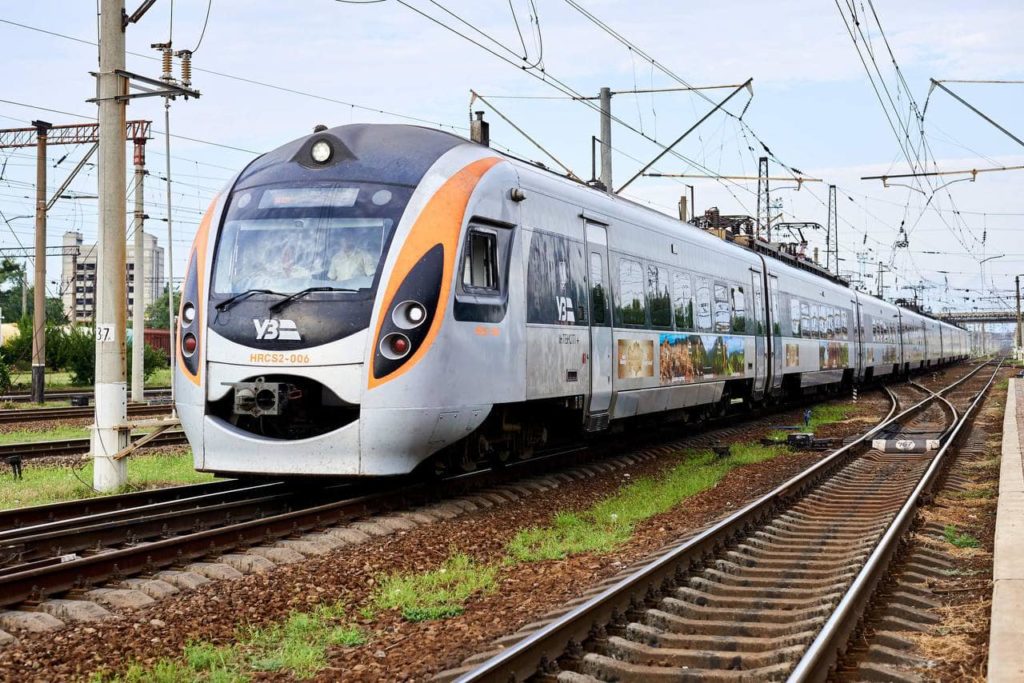 У поїздах та на вокзалах почали працювати маршали залізничної безпеки, — Укрзалізниця